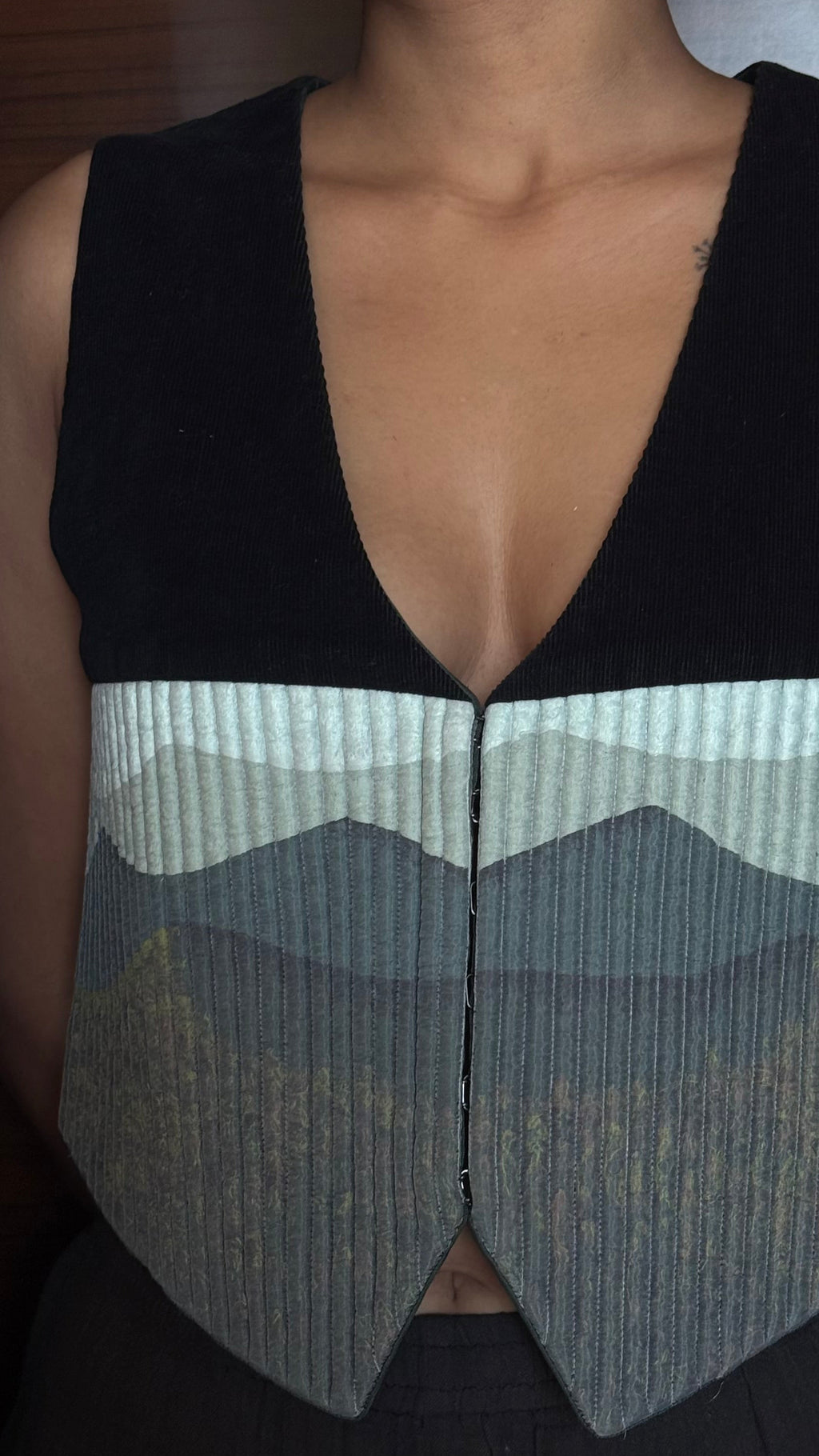 MOUNTAIN BOXY-FIT WAISTCOAT| MUNART REDEFINED